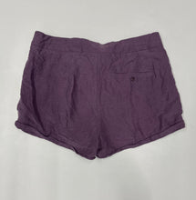 Load image into Gallery viewer, Women’s Wilfred Shorts, Size 6
