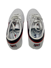 Load image into Gallery viewer, Women’s Fila Sneakers, Size 7
