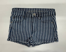 Load image into Gallery viewer, Women’s American Eagle Shorts, 00
