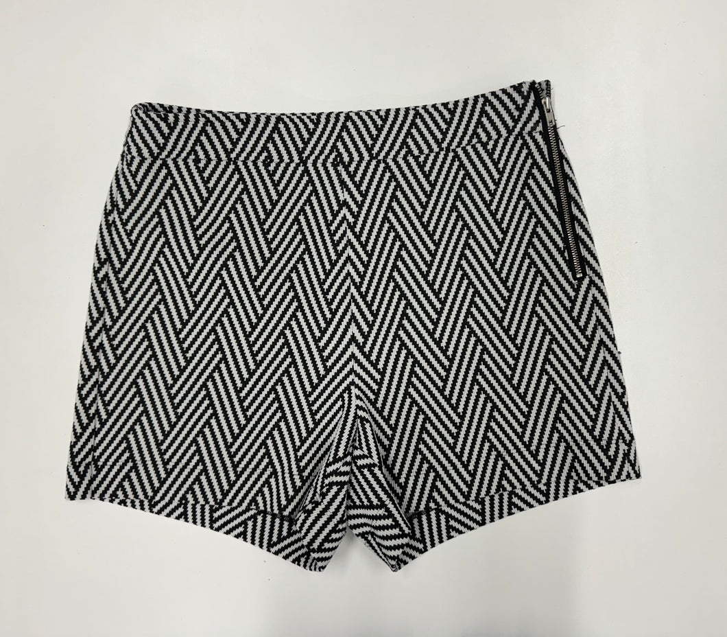 Women’s Dynamite Shorts, Small