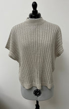 Load image into Gallery viewer, Women’s H&amp;M Sleeveless Sweater, Extra Small
