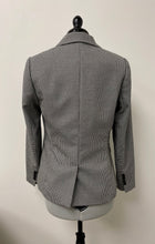 Load image into Gallery viewer, Women’s Laura Petites Long Sleeve Blazer, Size 4
