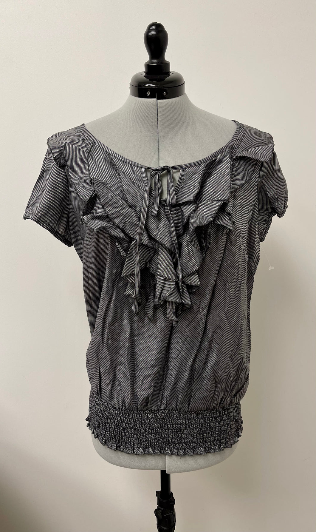 Women’s Charlotte Russe Short Sleeve Blouse, Medium