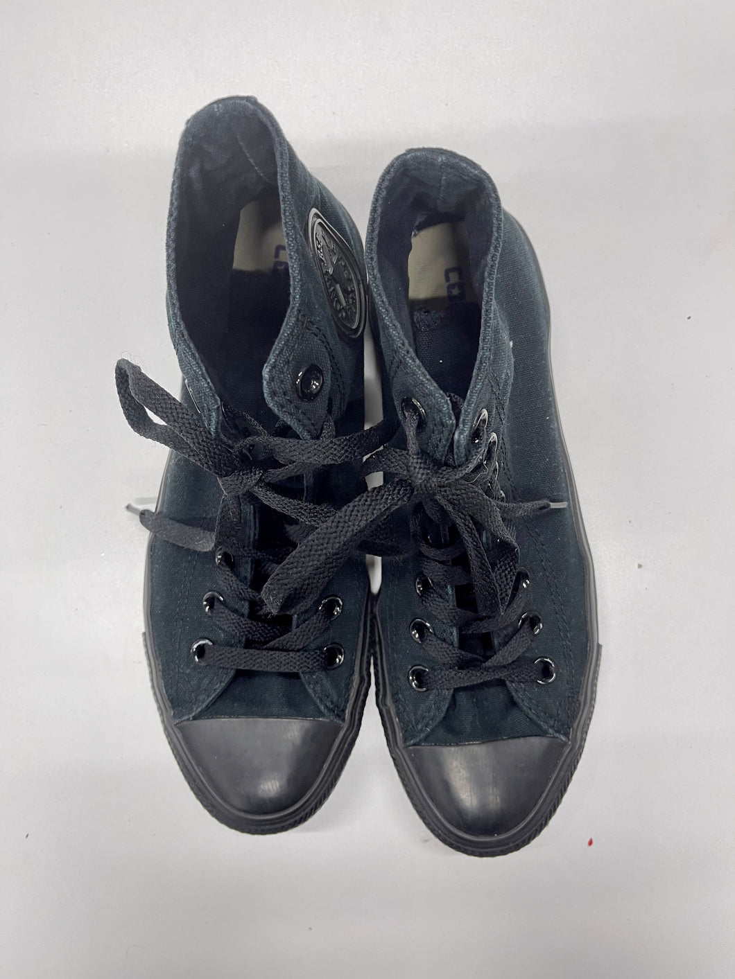 Men's / Women's Converse Shoes, Men's 7.5, Women's 9.5