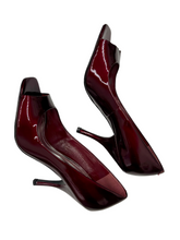 Load image into Gallery viewer, Women’s BCBG High Heel Dress Shoes, Size 8.5
