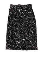 Load image into Gallery viewer, Women’s Gap Skirt, Extra Small Petites
