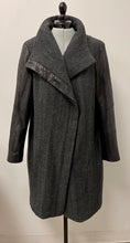 Load image into Gallery viewer, Women’s Danier Long Sleeve Coat, Large
