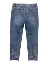 Load image into Gallery viewer, Women’s Charlie B Jeans, 10
