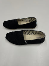 Load image into Gallery viewer, Women’s Toms Flats, Size 10
