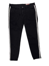 Load image into Gallery viewer, Women’s SIWY Jeans, 29
