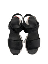 Load image into Gallery viewer, Women’s Sorel Sandals, 8
