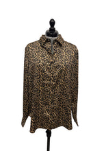 Load image into Gallery viewer, Women’s TD style Long Sleeve Blouse, Large
